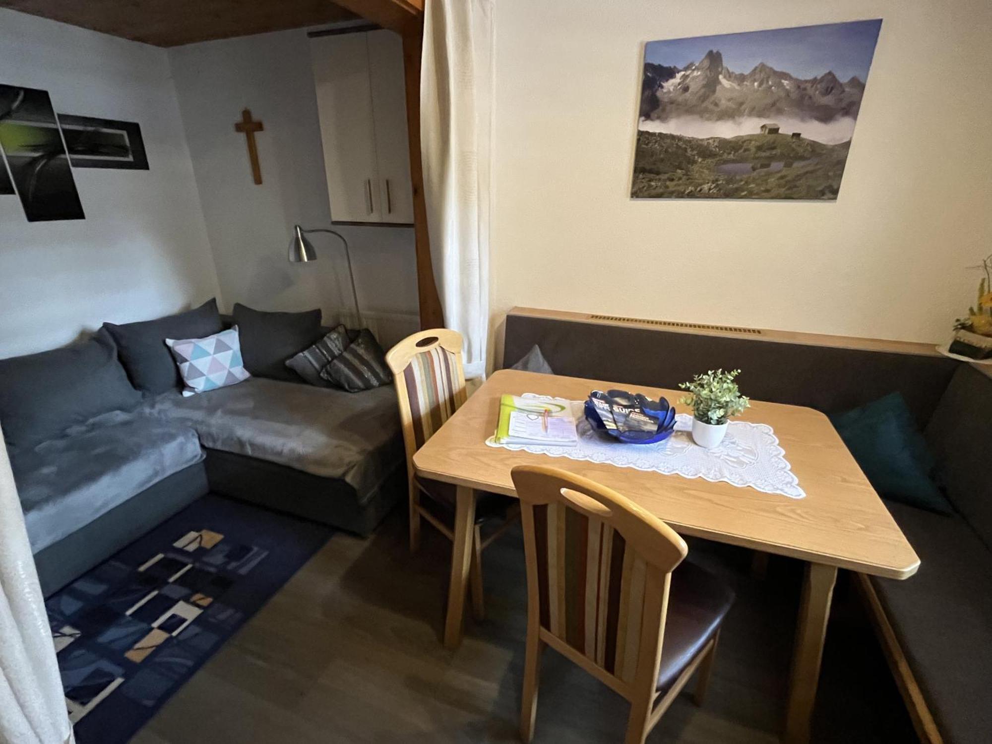 Apartment Familie Thomas Und Angelika Melmer Sankt Leonhard im Pitztal Eksteriør bilde